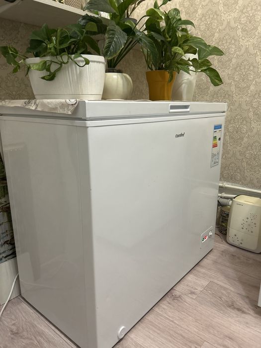 Продам морозильник