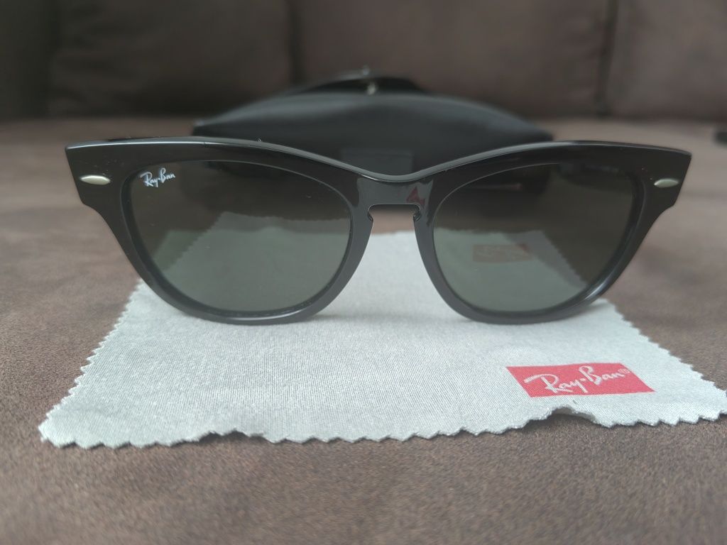 Ochelari de soare Ray Ban Laramie Polarized