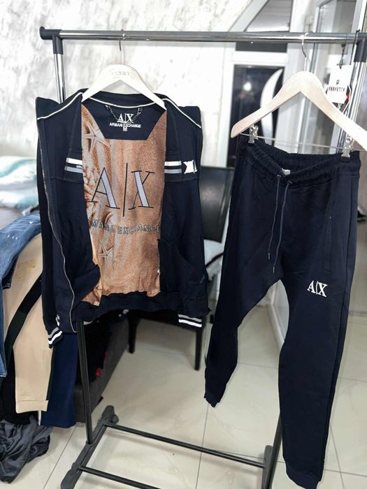 Vând bluze treninguri  geci mai multe modele