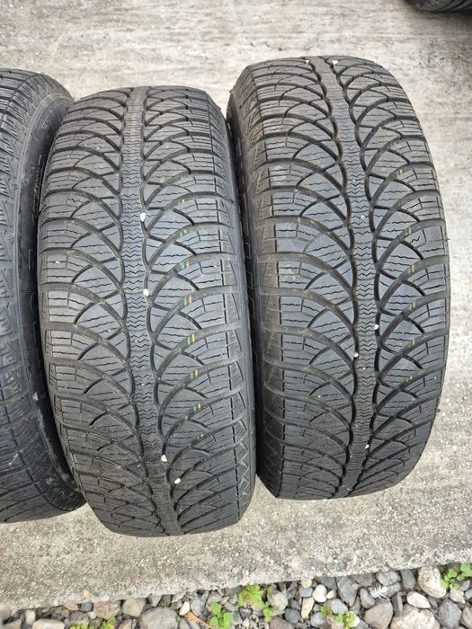 Jante Dacia R15 4x100 cu anvelope de iarna 185/65R15