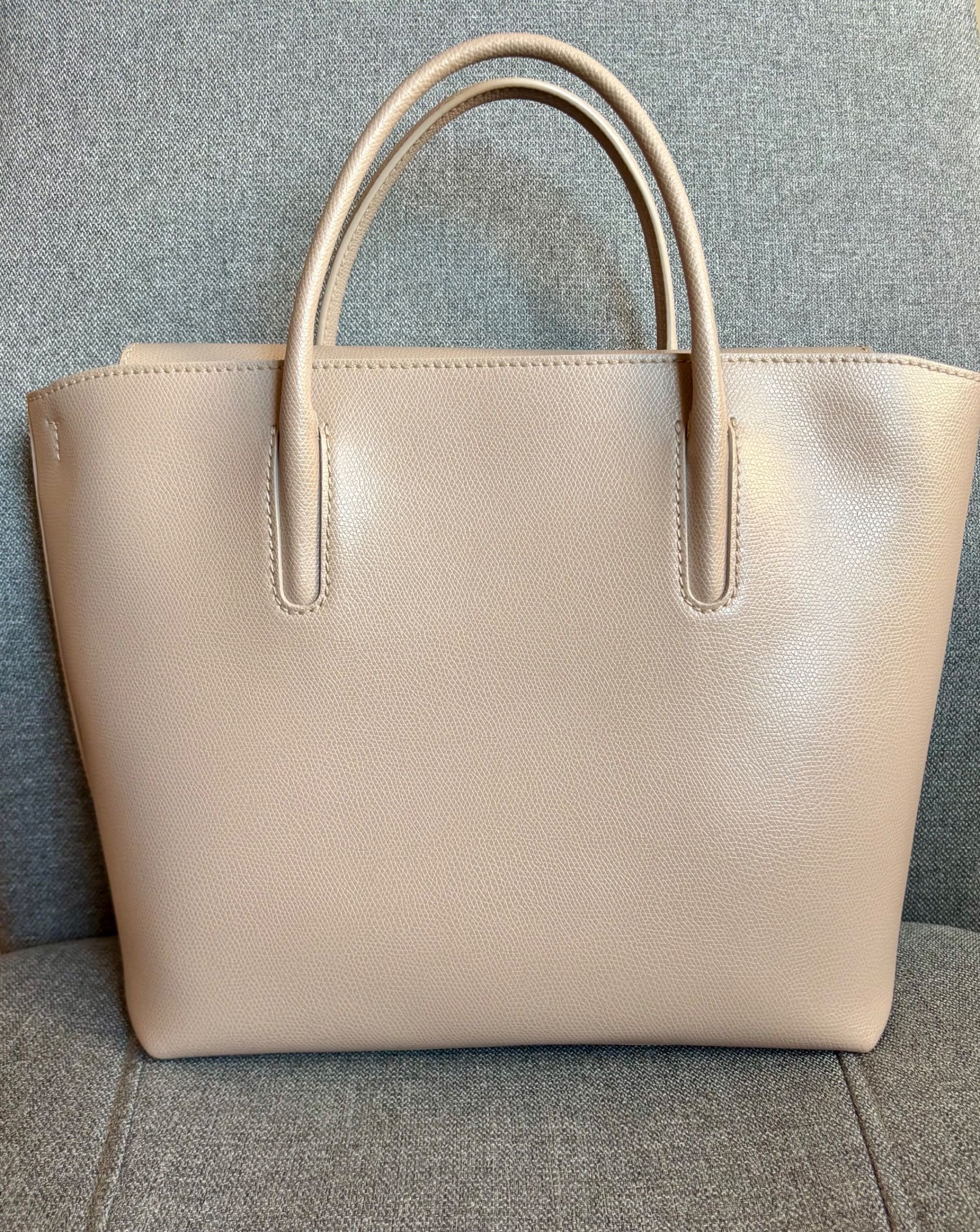 Чанта Furla, бежова, голяма, в отлично състояние