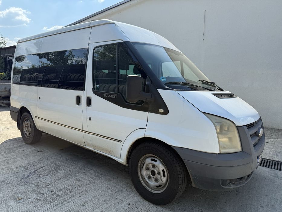 Ford Transit 2.2 8+1 locuri