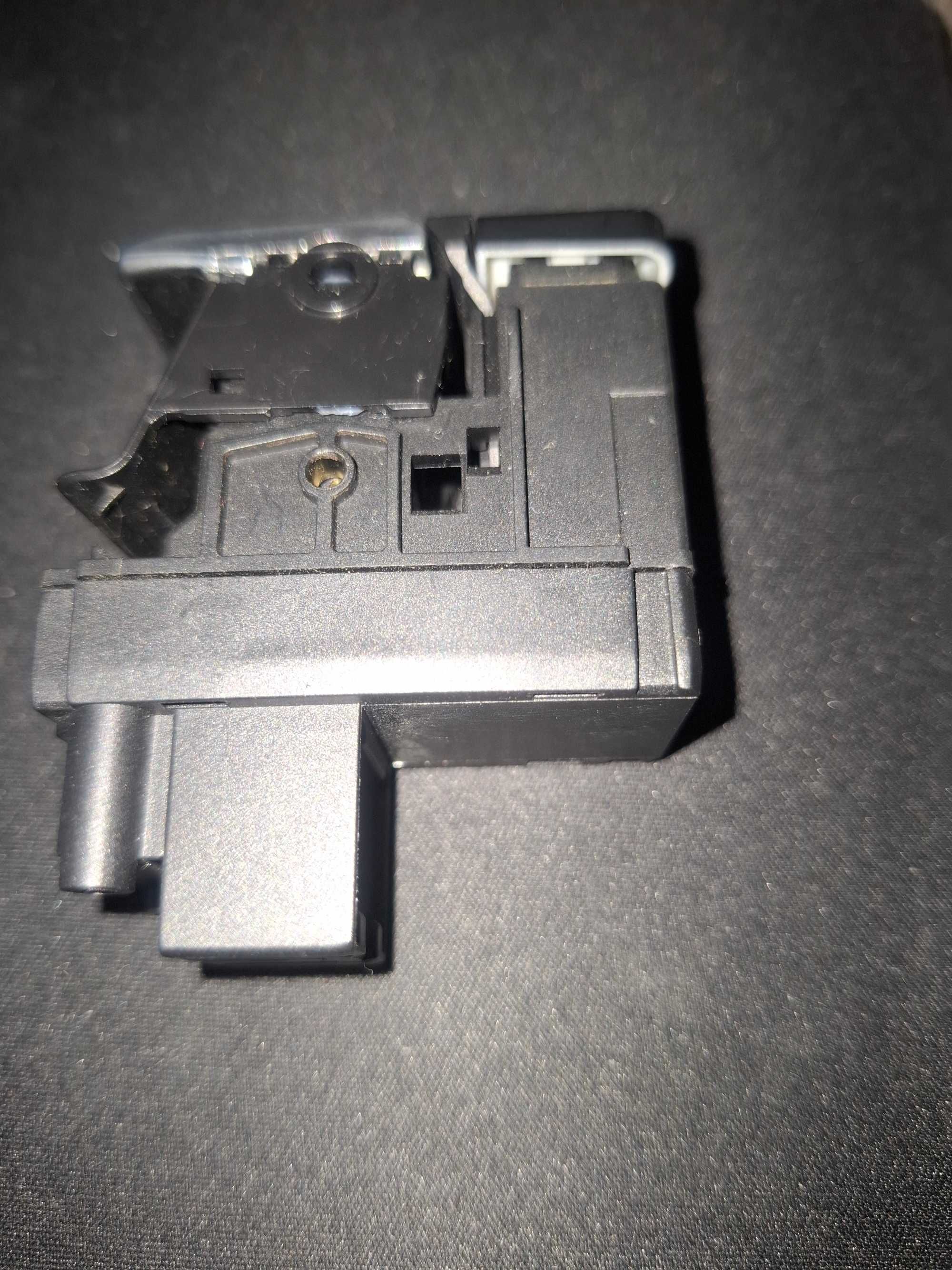 Ново копче паркинг спирачка и autohold 4G1927225B за AUDI A6,A7