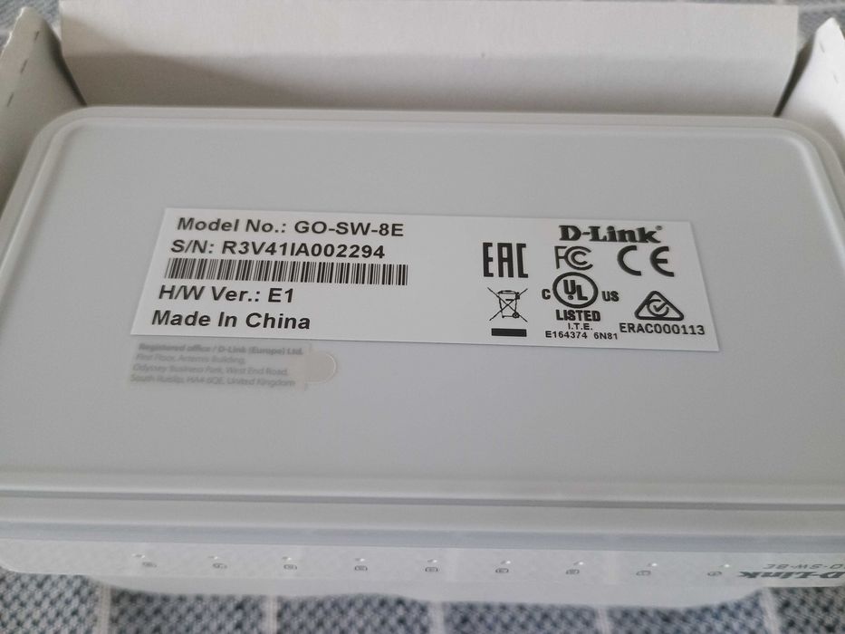 Суич D-link 8 порта