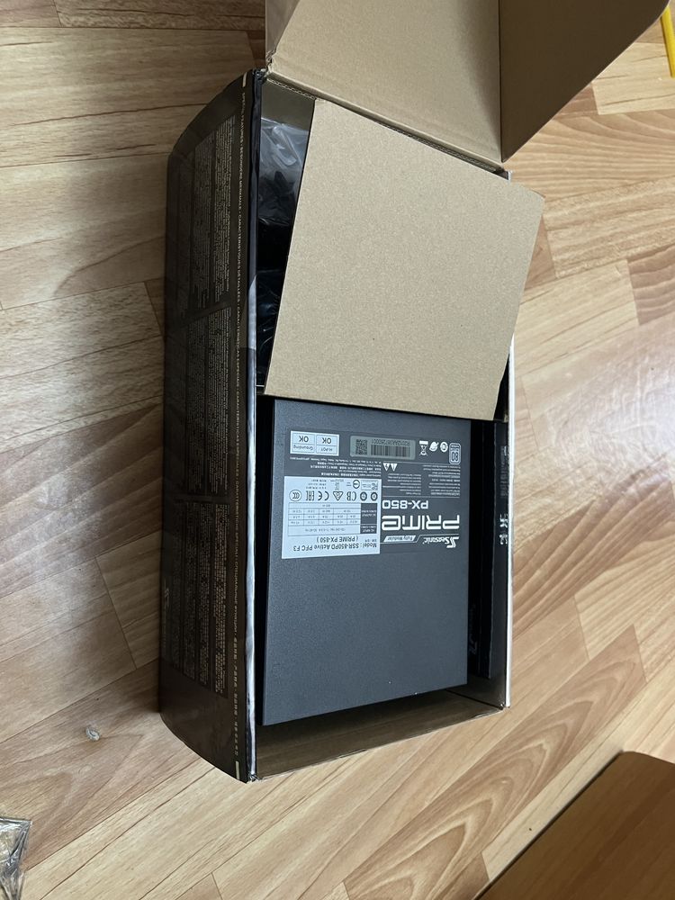 Блок питания Seasonic PX-850 в идеальном состоянии