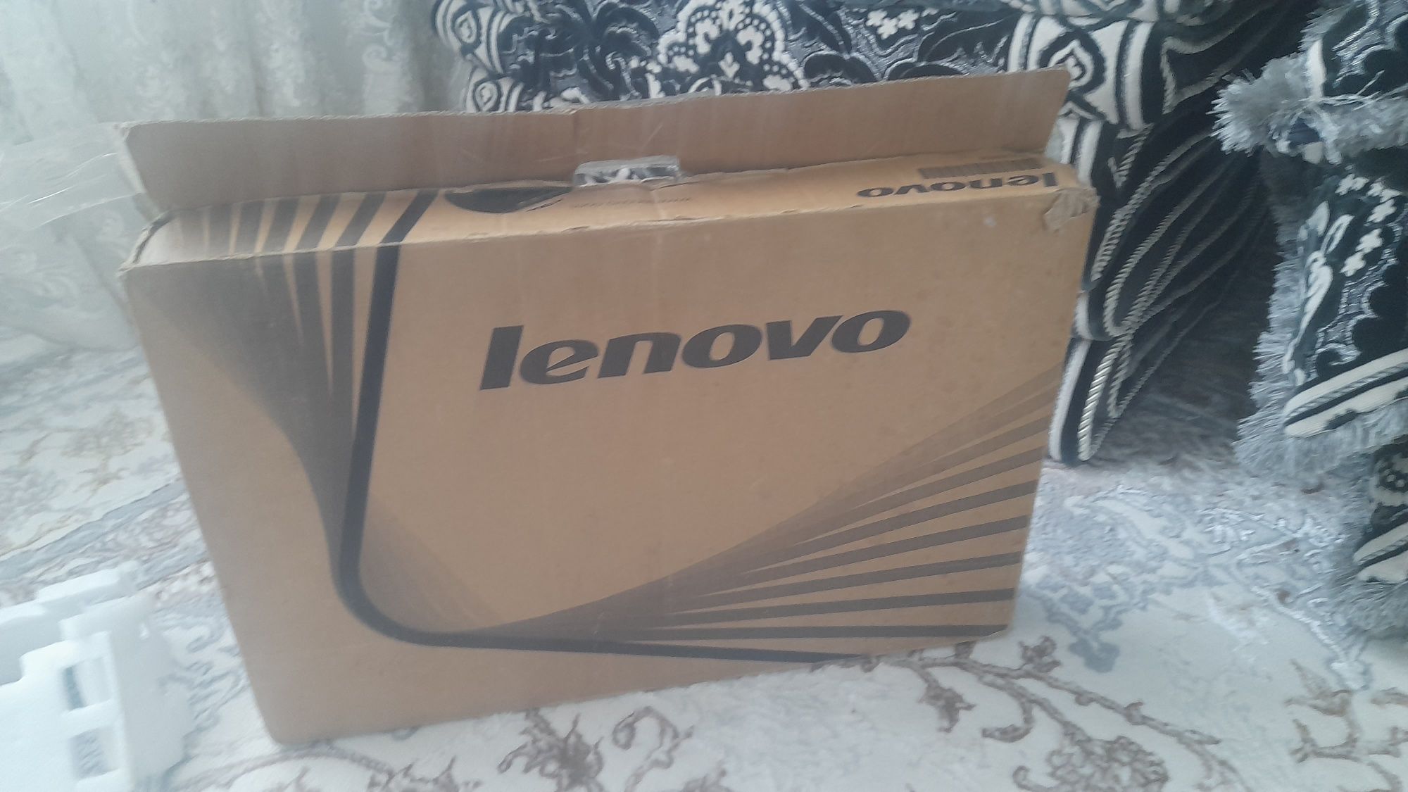 Lenova ideapad yangi holatda