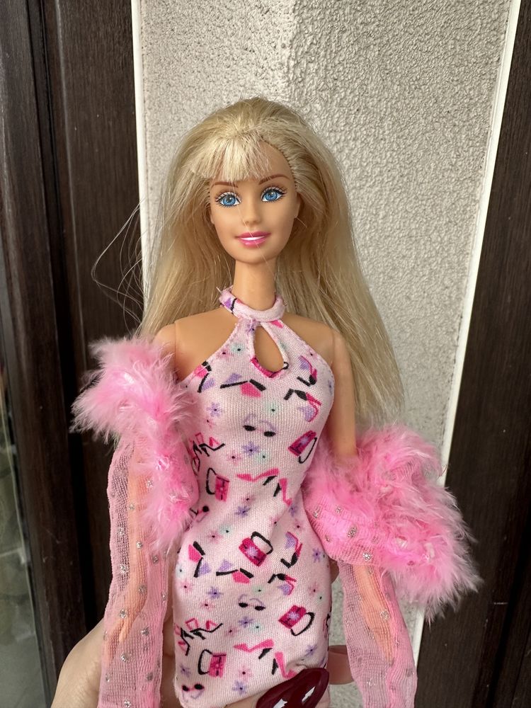 Оригинална кукла Барби с аксесоари