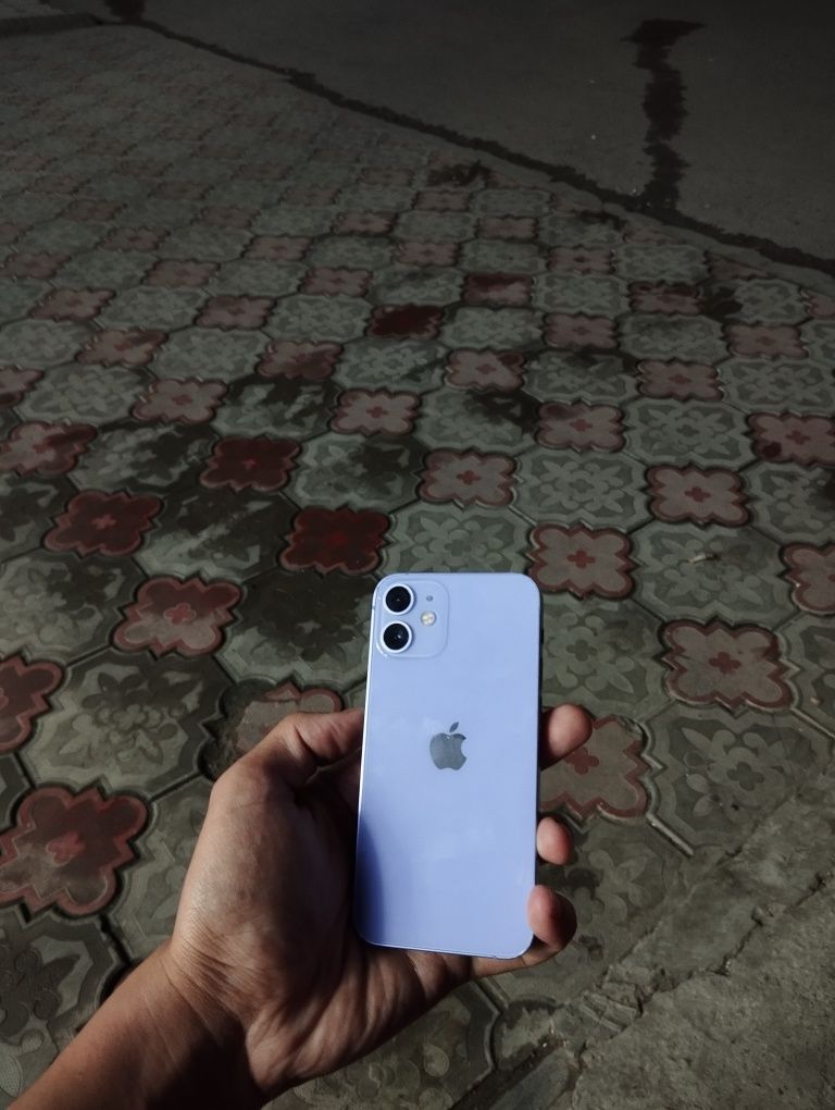 Iphone 12 mini sotiladi ideal