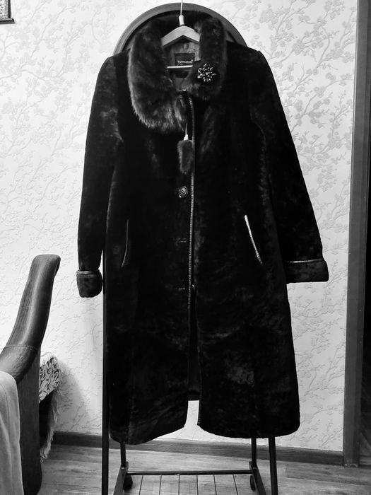 Шуба цигейка с норковым воротником