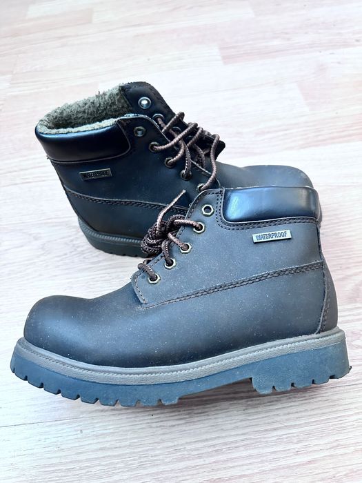 Обувь для мальчика из Канады б/у