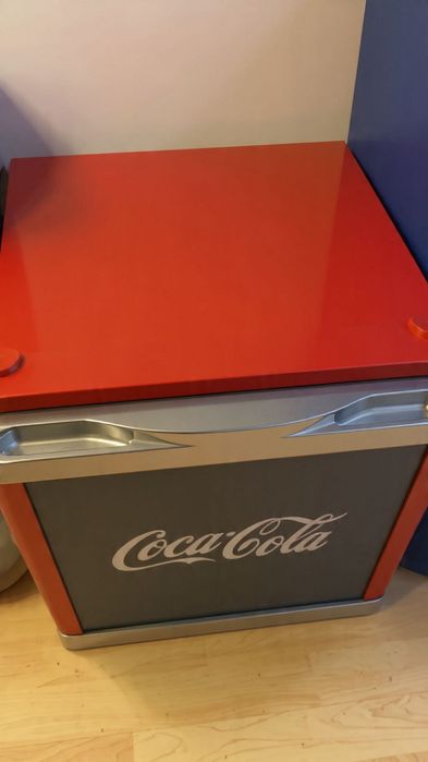 Mini frigider coca cola