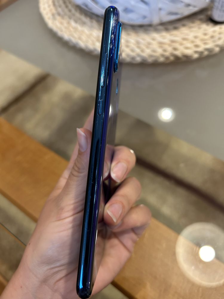 Телефон Huawei p30 lite