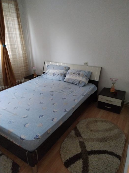 Inchiriez apartament 2 camere zona Masnita
