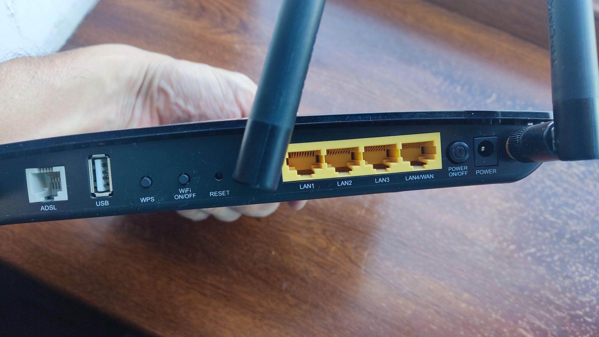 Продам Wi-Fi роутер TP-Link Archer D2 (Dual Band, ADSL2+, USB)