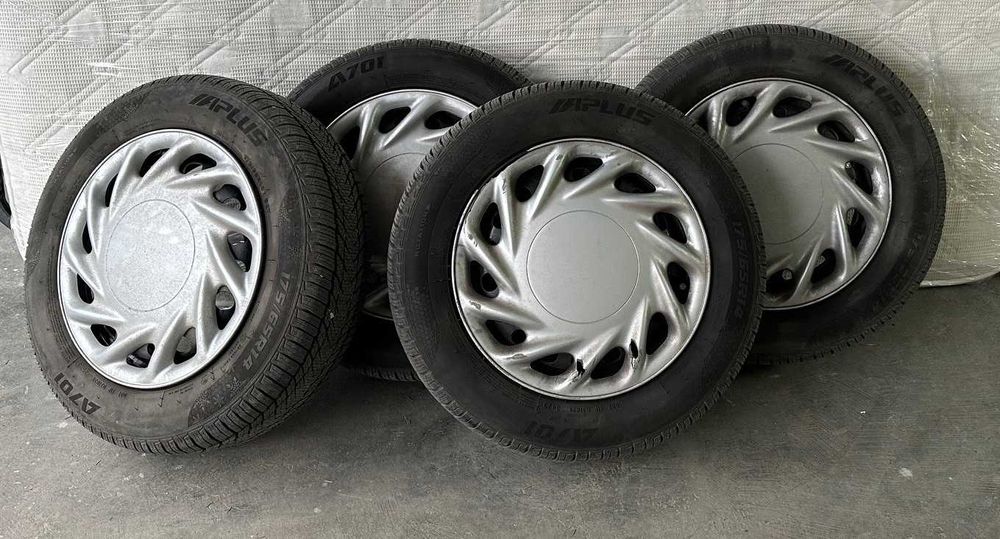 4 броя Зимни гуми APlus A701 с джанти 175/65 R14 82T M+S