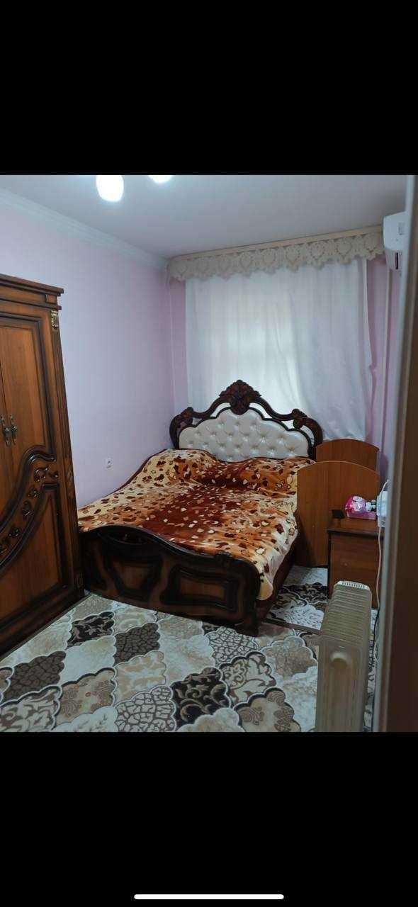 Срочно продаётся квартира в Юнусабад 2 дом 7. 1 этаж в дол дороги