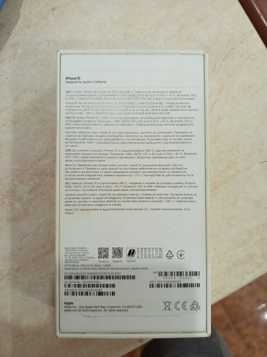 Iphone 15 -128g -culoare Black -sanatate baterie 90 %