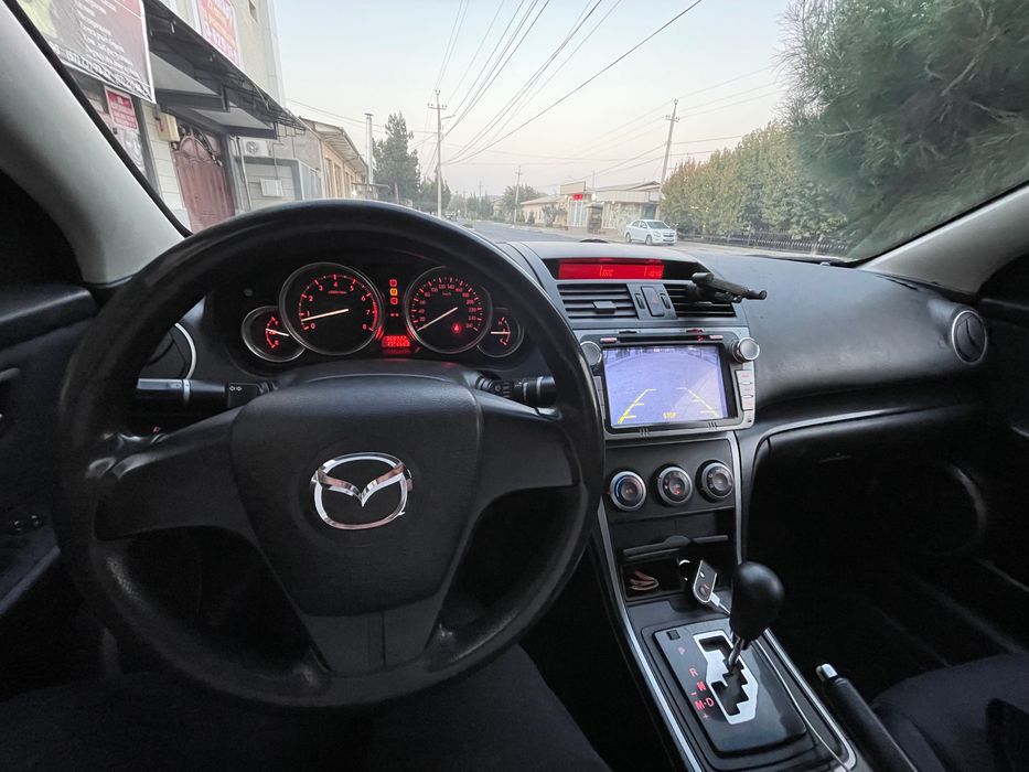 Mazda zoom zoom 6