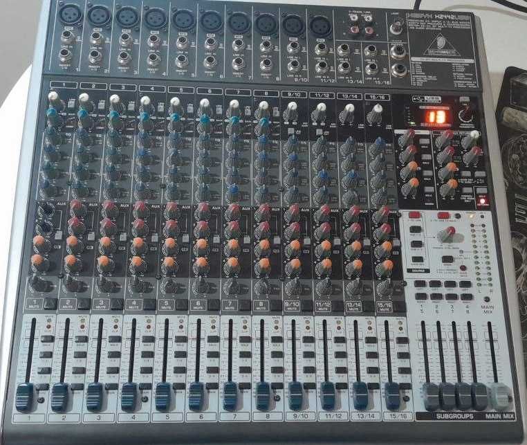 Микшер Behringer XENYX X2442USB