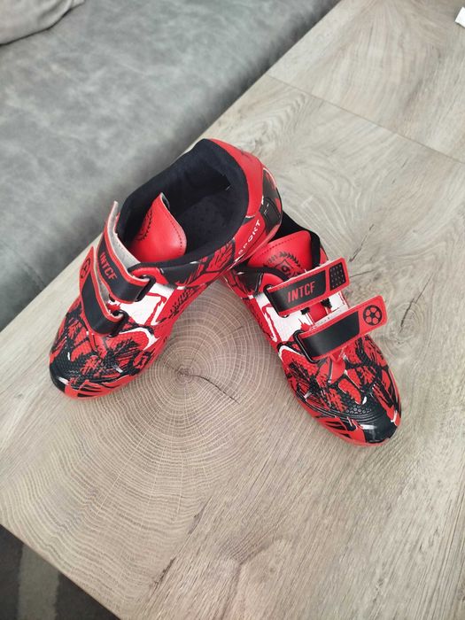 Бутонки и стоножки