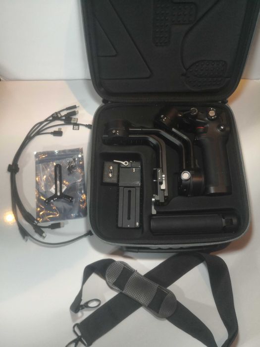 DJI RSC 2 Stabilizator Gimbal + Geanta De Umar Transport Si Depozitare