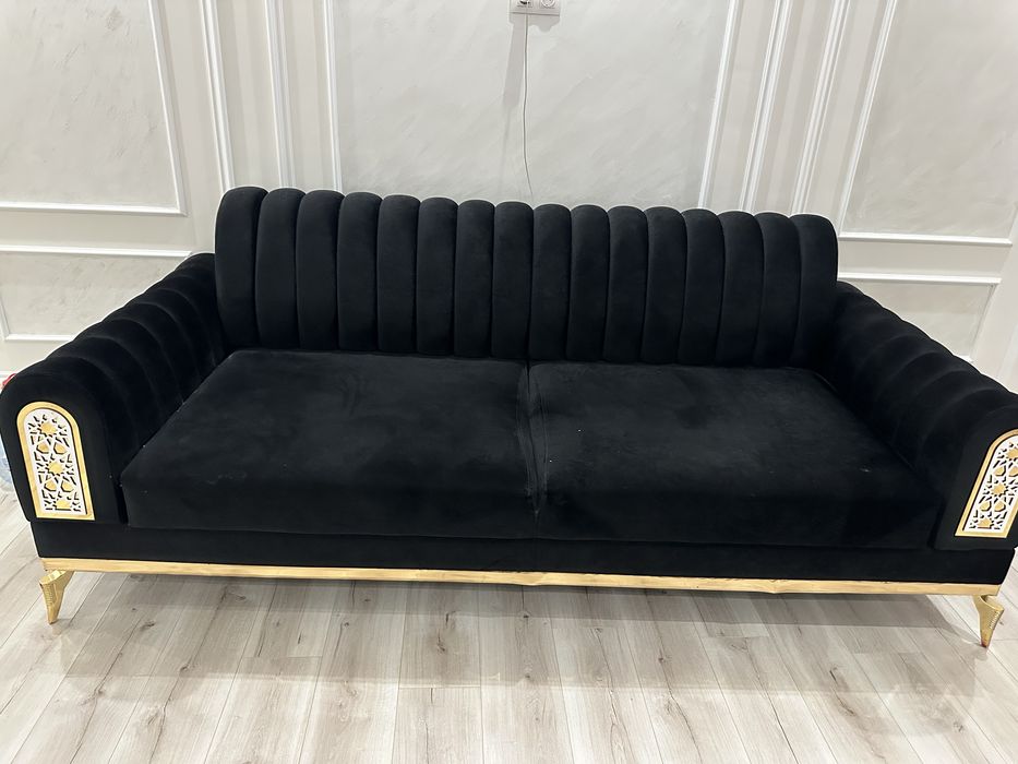 Продам диван в хорошем состояний