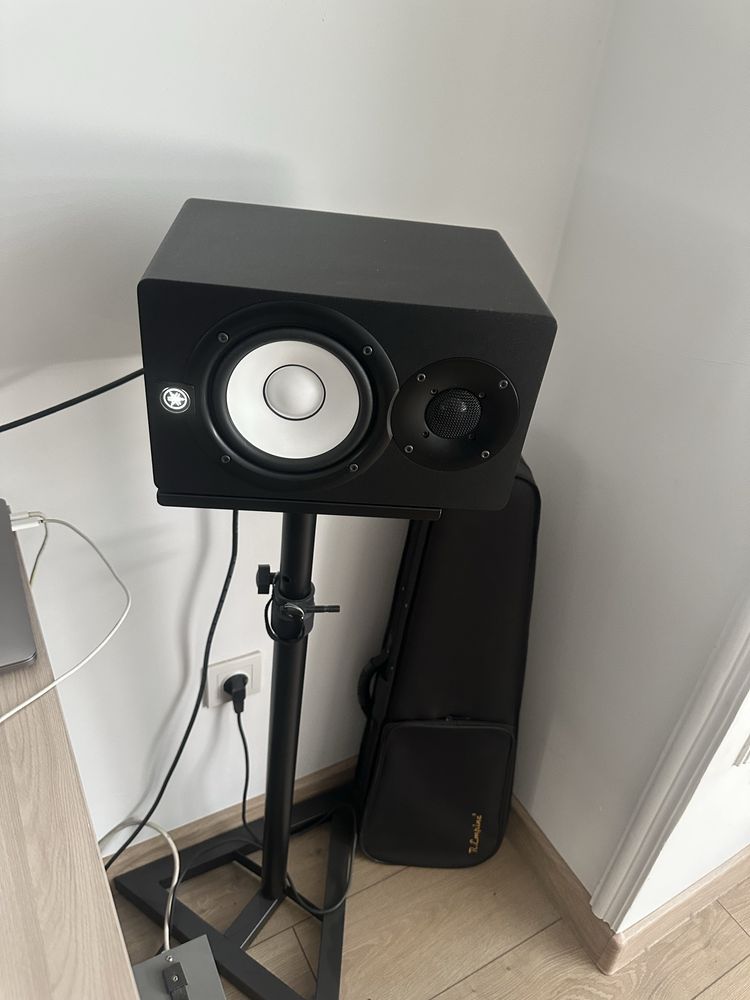 Yamaha HS5 Пара + Стойки