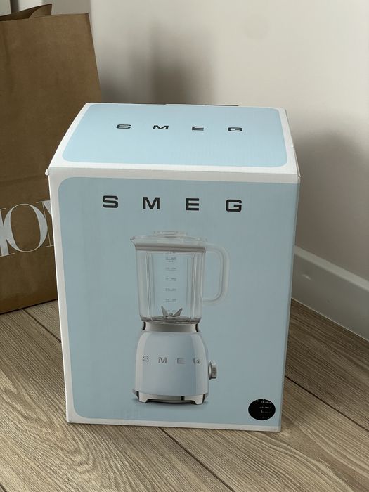 Блендер от Smeg