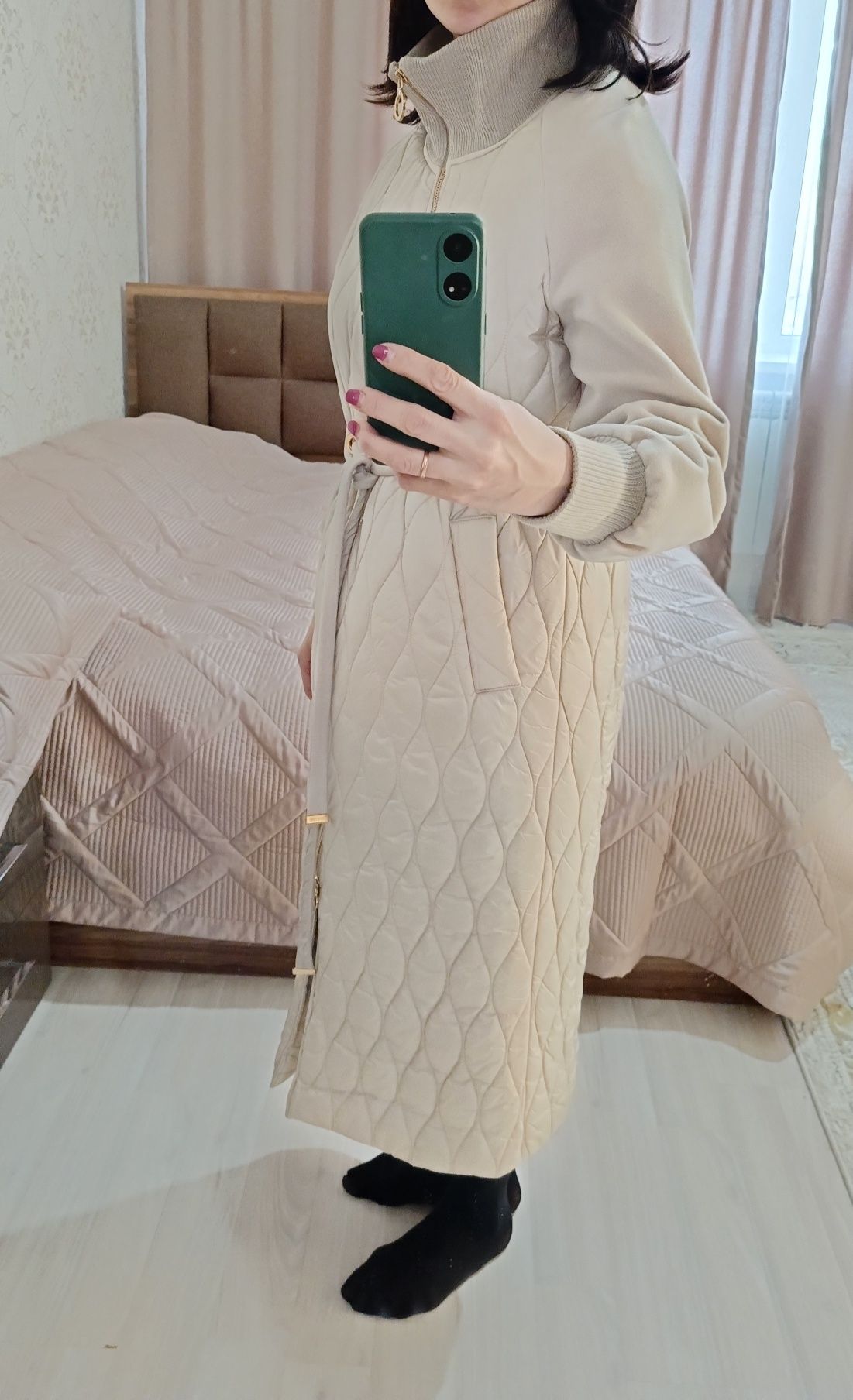 Продам женскую куртку