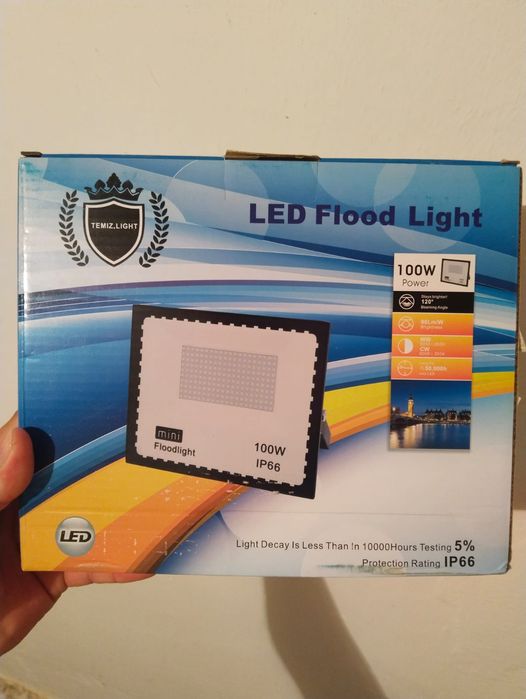 Прожектор 100ват