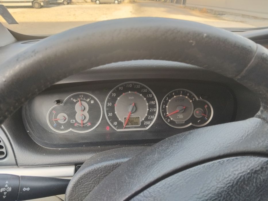 Автомобил ситроен ц5