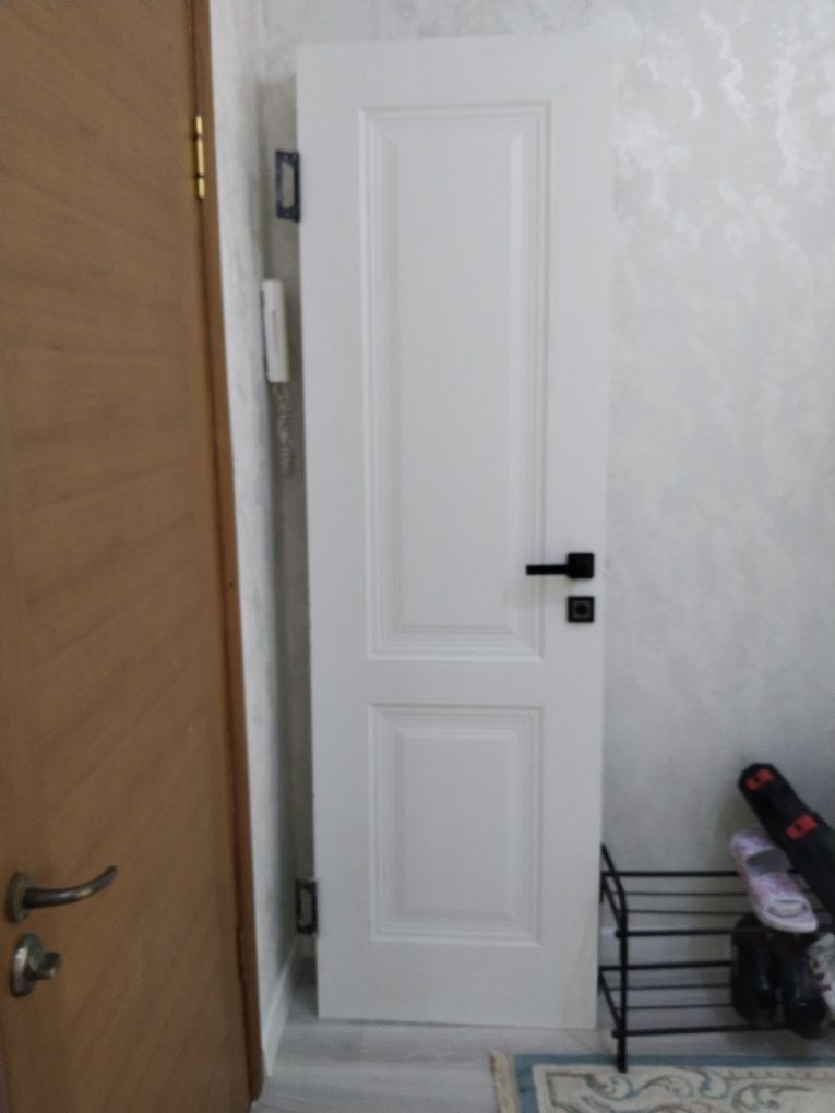 Двери в туалет и ванную