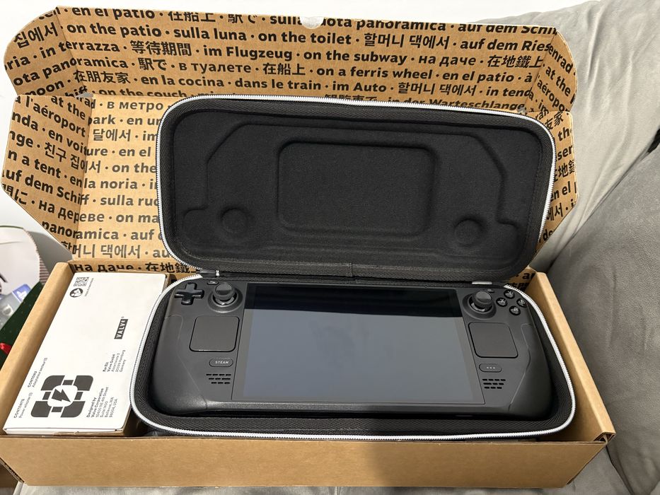 Vand steamdeck Oled 512gb nou
