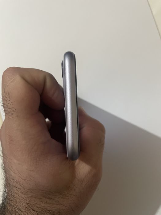 Iphone 11 , garantiya bor