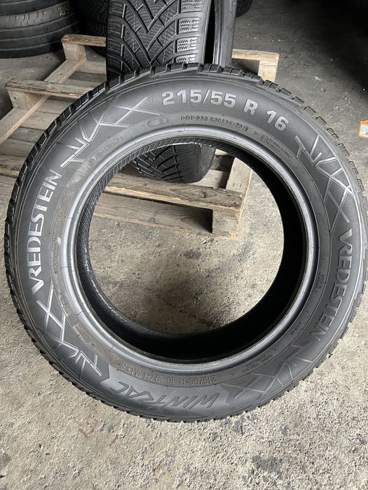 2 anvelope iarna 215/55/16 Vredestein 6.5 mm DOT 2021!