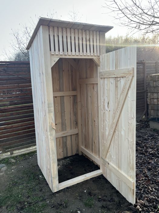 Casute gradina , afumatoare , toalete exterior