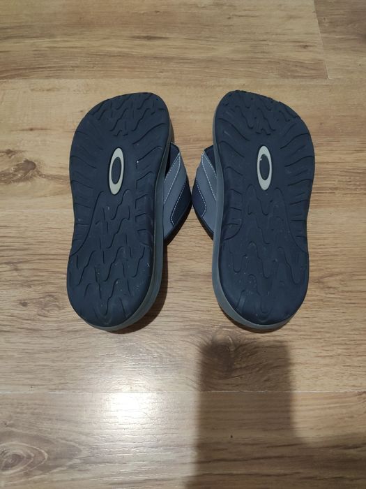 Șlapi Oakley mărimea 45