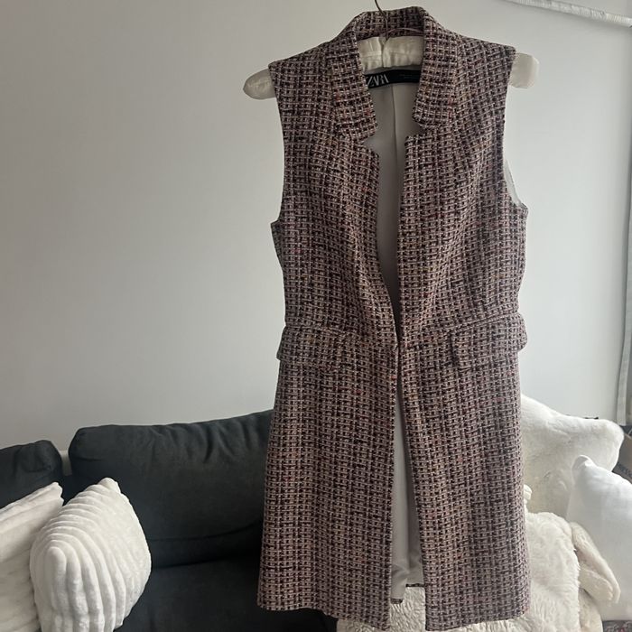 Елек Zara, Massimo Dutti, Max Mara, Bershka, Gucci