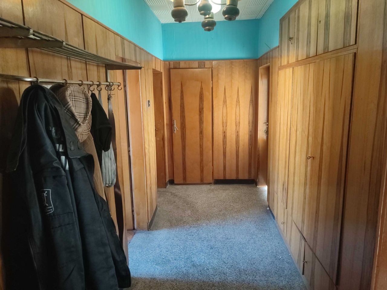 Продава се Четиристаен апартамент в Търговище, Център - 110 кв.м за 719 €/кв.м - Снимка #11