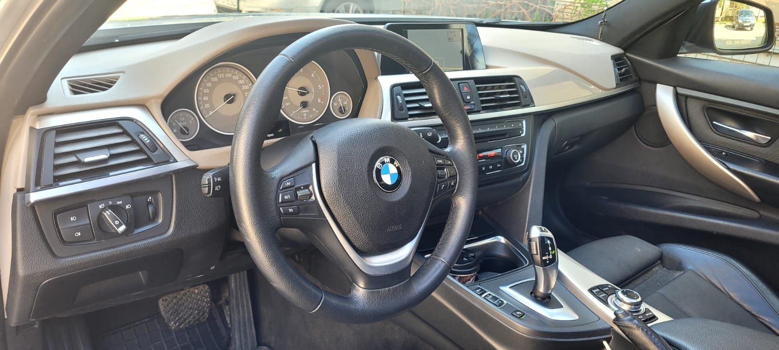 BMW F30F31 Seria 3 2012 Automat