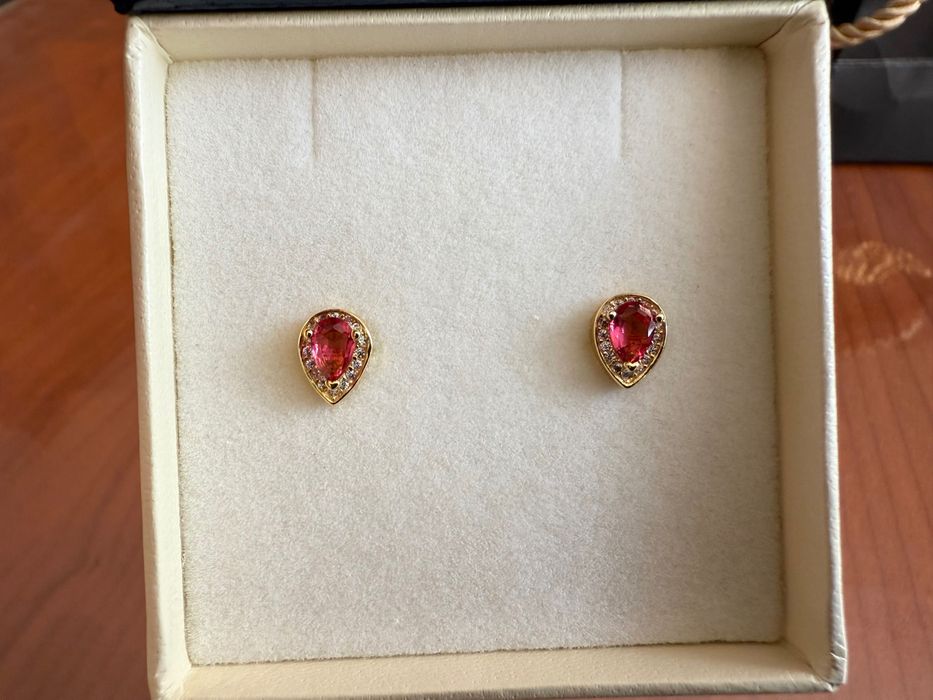 Чисто нови сребърни обеци със златно покритие