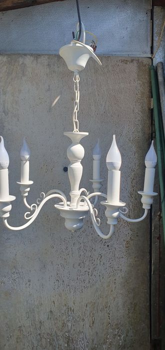 Lustră de cameră