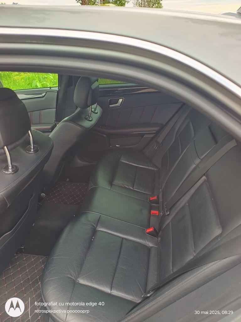 Vând Mercedes E200 Avangarde ,motor defect
