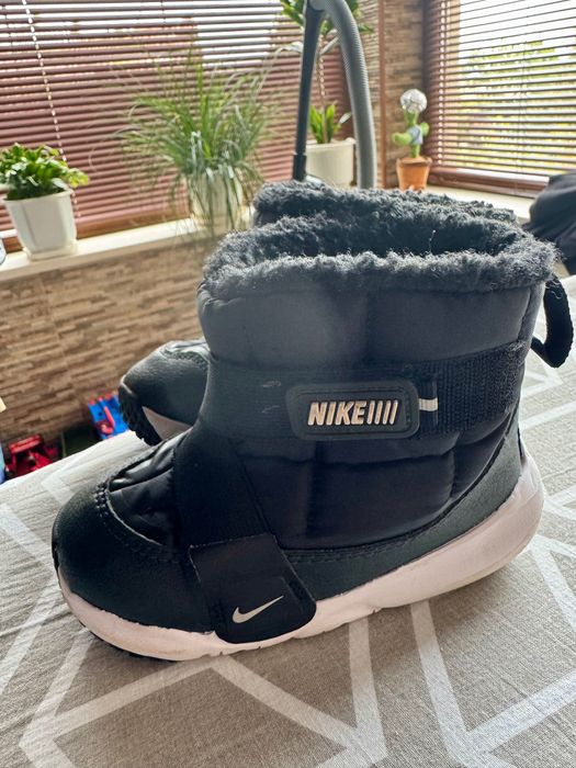 Детски ботушки Nike