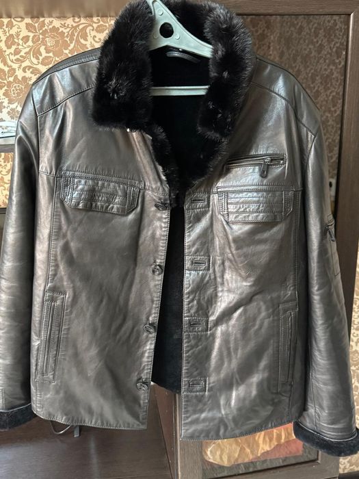 дубленка мужская 50 размера новая в отличном состояний