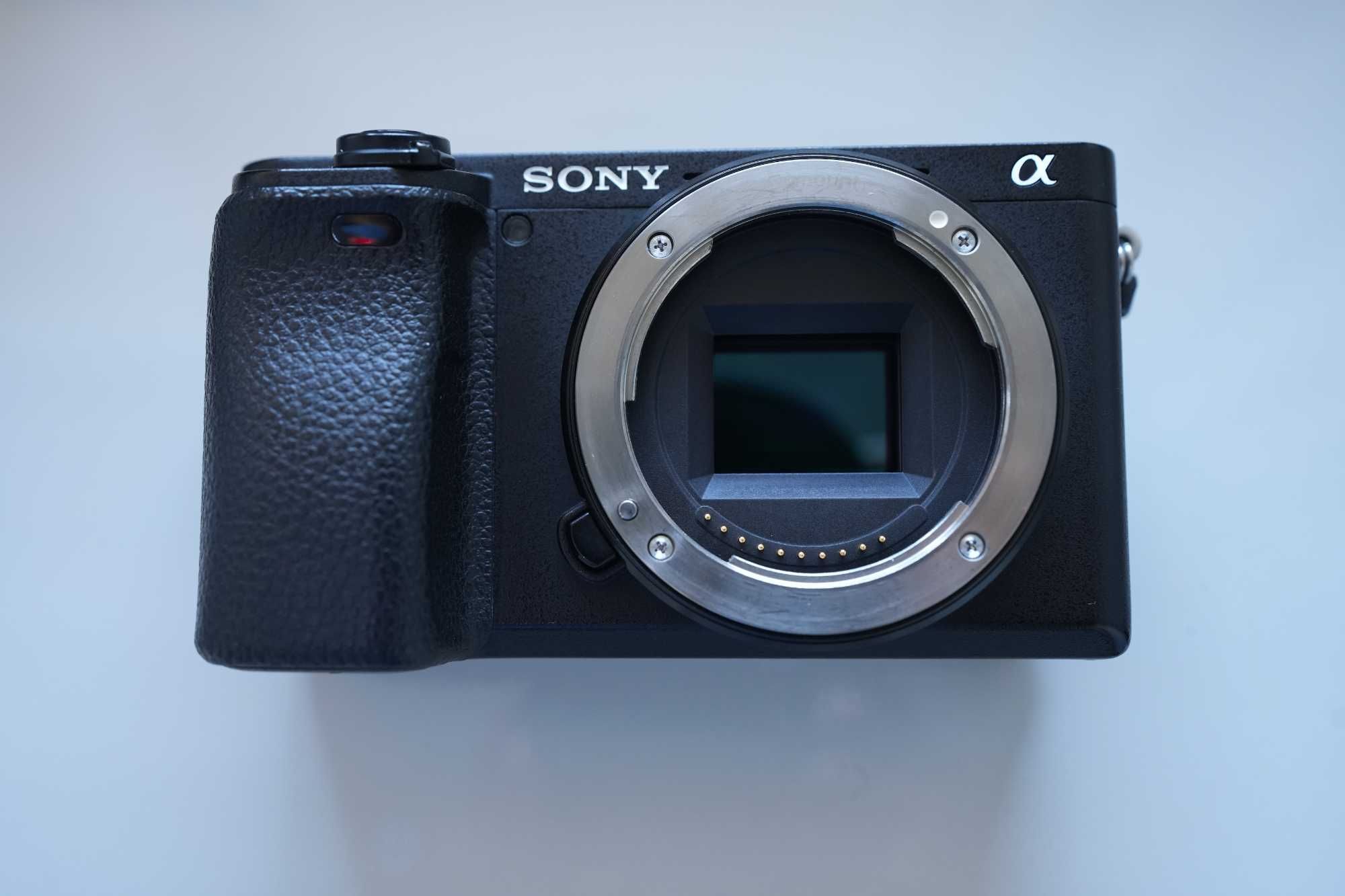 Sony a6400 + 3 обектива + батерии