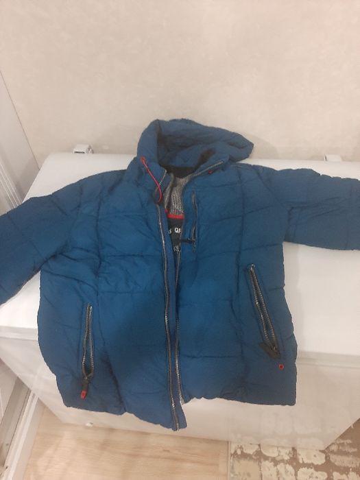 Продаю зимнию куртку