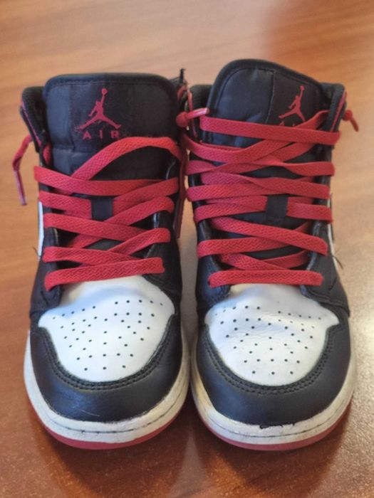 Pantofi Sport Copii Air Jordan Retro 1 High Black Toe - MARIMEA 35,5