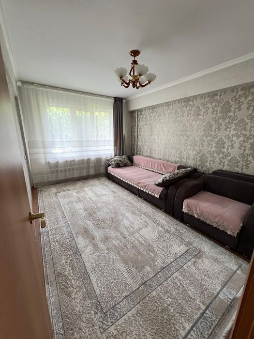 Продам 3-х ком квартиру улучшенной планировки по улице Назарбаева 77/3