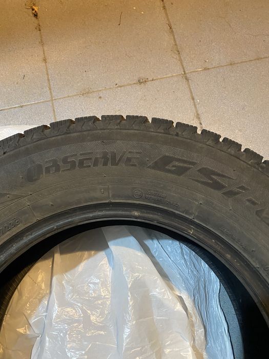 Toyo Observe GSi-6 SUV 215/70 R16 100H без шипов